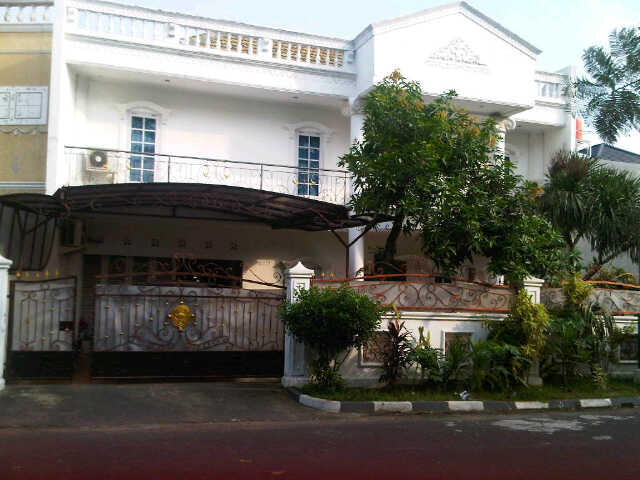 Dijual (tanpa perantara) Rumah Nyaman di Lokasi Strategis Modernland