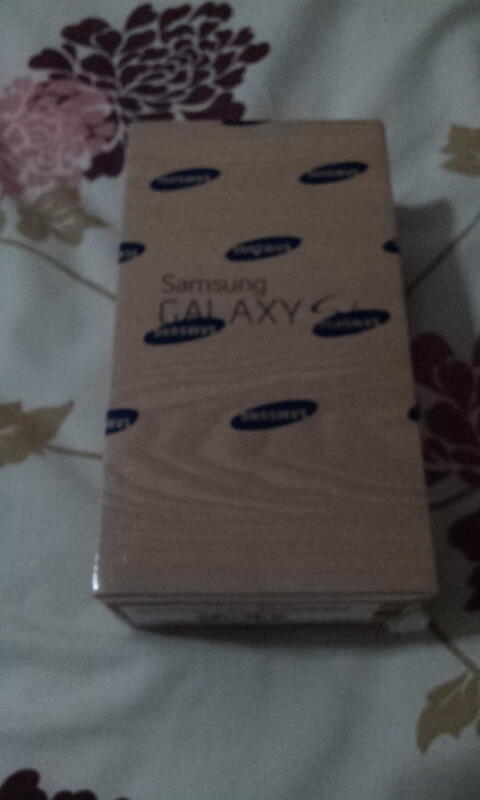 Samsung Galaxy s4 putih BARU dan SEGEL garansi resmi SEIN