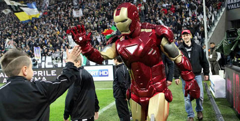 IRON MAN!!! Terlihat di Juventus arena!!!!