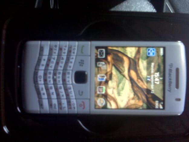 blackberry pearl 3G white ex comtech