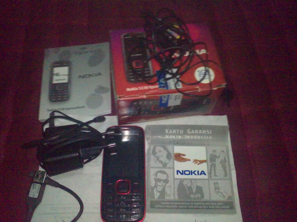nokia 5130 mulusss lengkap 200rb grab it fast!!!!