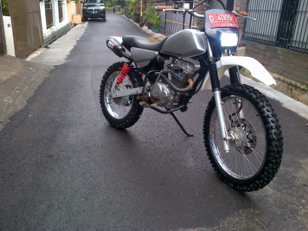 Terjual jual honda GLPRO modif trail dijamin mantap 