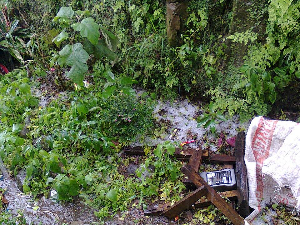 Hujan Es di Sungai Pua ,Bukittinggi ,&#91;urang awak masup)
