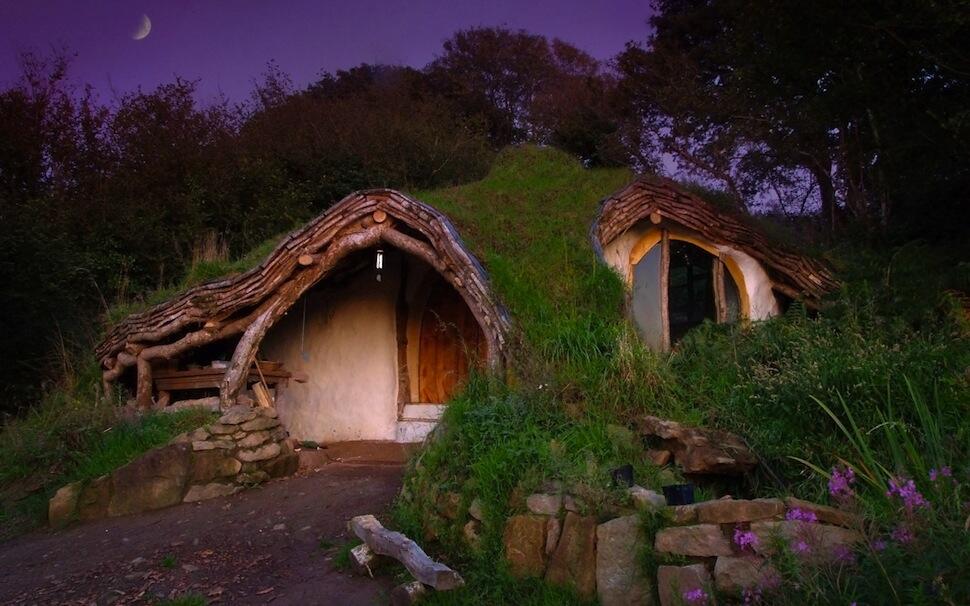 10 Desain Rumah The Hobbit Paling Indah