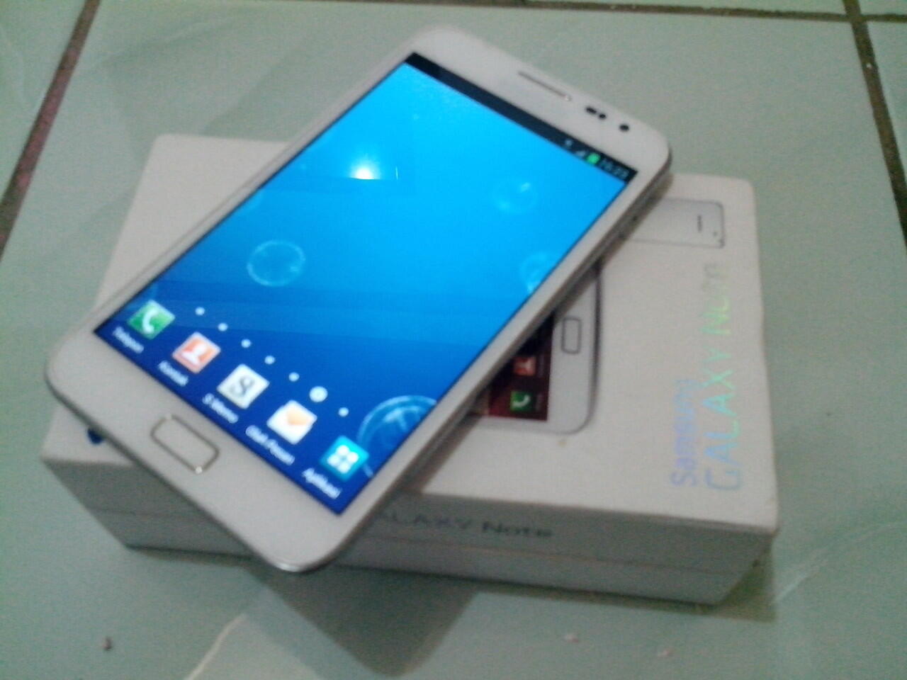 galaxy note1 N-7000 white cramic murah nih gan beli deh yuch