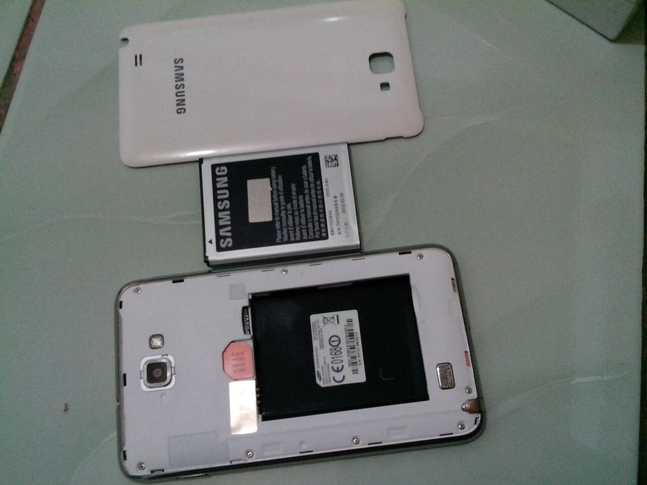 galaxy note1 N-7000 white cramic murah nih gan beli deh yuch