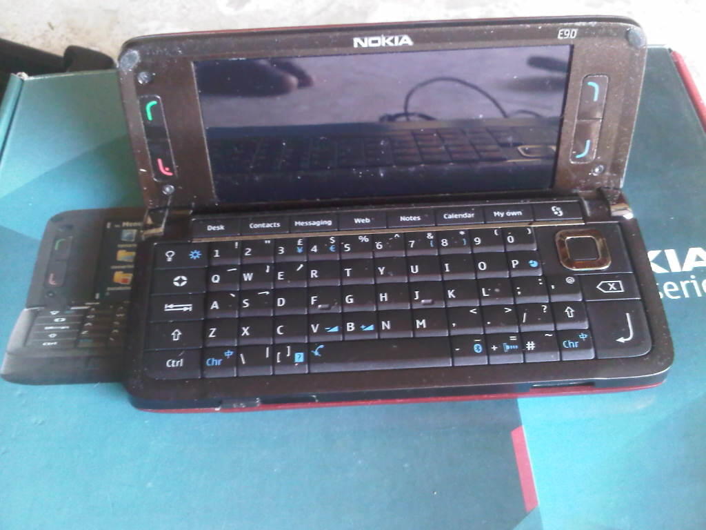 Dijual Nokia E51 E90 fulset