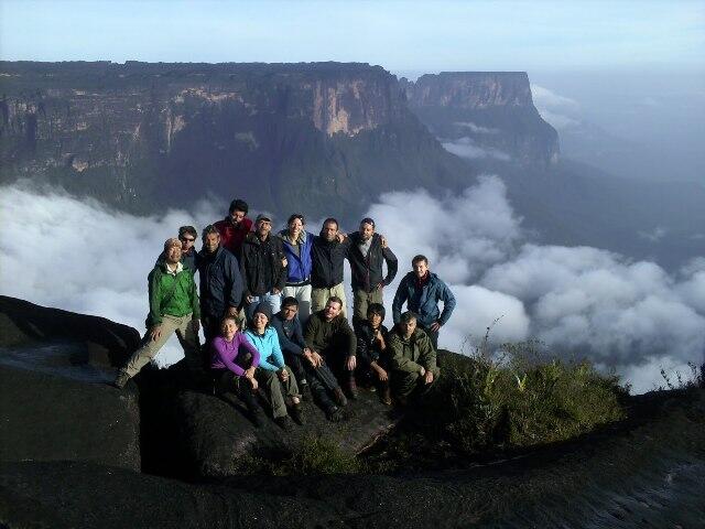 Mount Roraima, Gunung Batu yang Luar Biasa Indah Seperti diatas Awan.