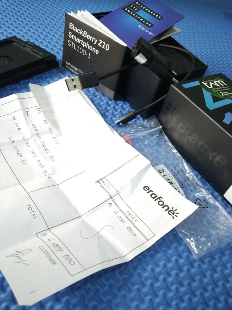 JUAL ★★★ Blackberry Z10 TAM 2nd sebulan Full Set+ Bonus ★★