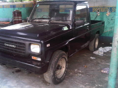 Daihatsu Taft Hiline pick-up 4x4 double gerdang