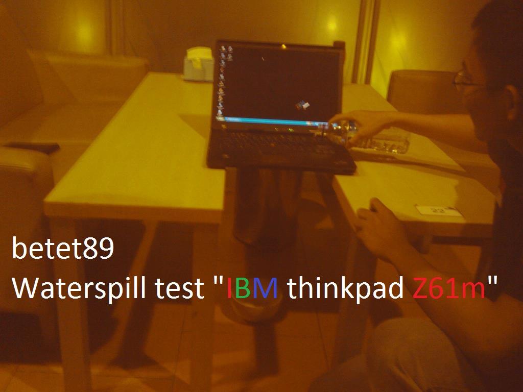 Lenovo Thinkpad IBM X220 i5/4GB/320GB 7200RPM/Tas ORI/Charger ORI/Baterai ORI/OS ORI