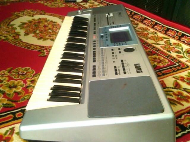 KEYBOARD KORG PA50 DISKET MANTAAFFFFF..HARGA NEGGOOOOOOOOO
