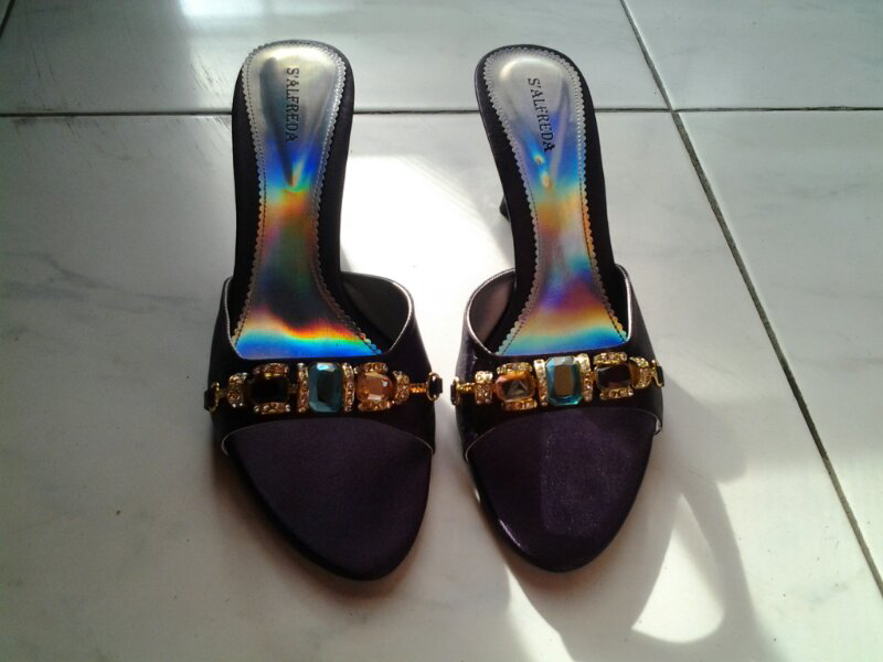 terjual sepatu sandal cewe 2nd new tracce fabiano terjual sepatu sandal cewe 2nd new tracce fabiano