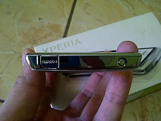 sony ericsson Xperia ARC lt15i fullset dgn camera 8MP...