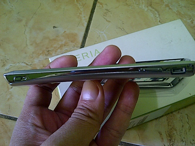 sony ericsson Xperia ARC lt15i fullset dgn camera 8MP...