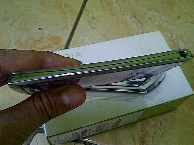 sony ericsson Xperia ARC lt15i fullset dgn camera 8MP...
