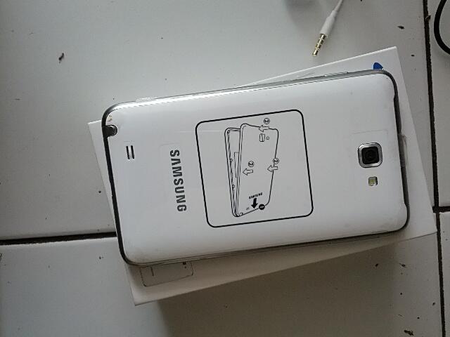Samsung galaxy note 1 N7000 white like new