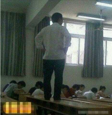 Ujian dengan pengawas killer