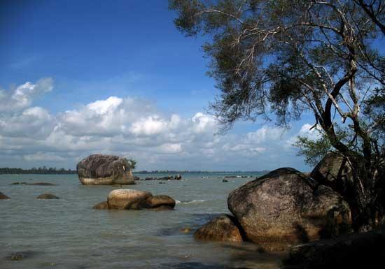 Deretan Pantai Perawan di Indonesia &#91;di Jakardah ada Juga Lho yang Masih Perawan&#93;