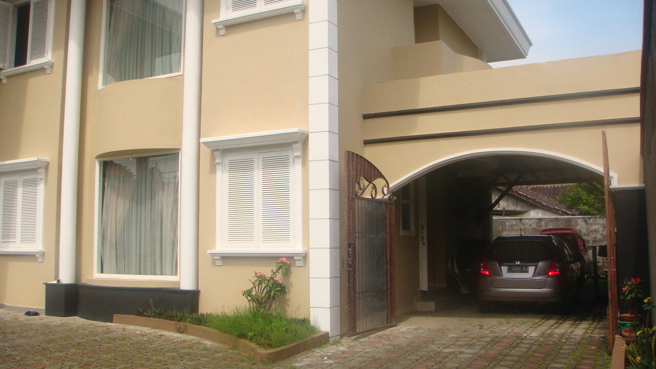 Terjual Dijual Rumah di Daerah Pamoyanan, Batu Tulis 