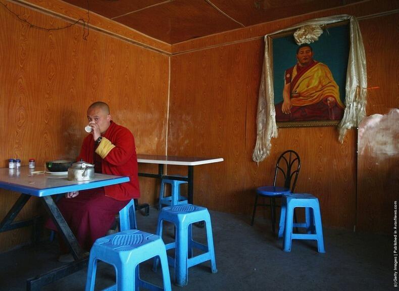 &#91;Wow&#93; Melihat Lebih Dekat Larung Gar Buddhist Academy - Tibet