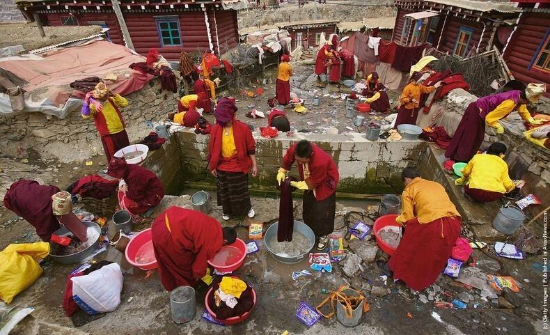 &#91;Wow&#93; Melihat Lebih Dekat Larung Gar Buddhist Academy - Tibet