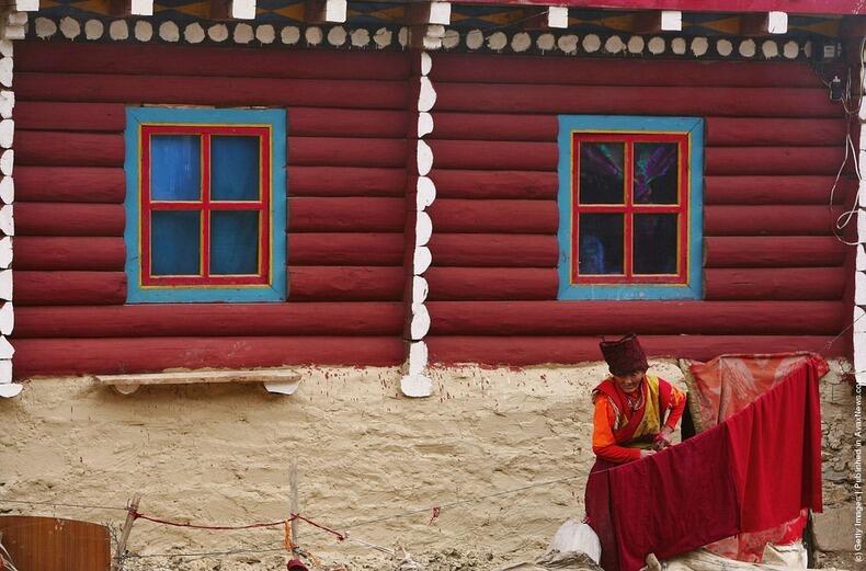 &#91;Wow&#93; Melihat Lebih Dekat Larung Gar Buddhist Academy - Tibet