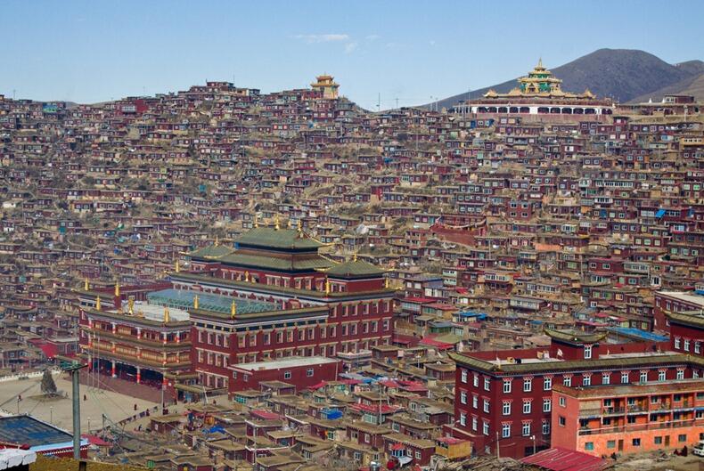 &#91;Wow&#93; Melihat Lebih Dekat Larung Gar Buddhist Academy - Tibet