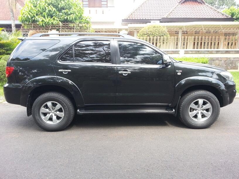 Toyota Fortuner 2008 M/T Diesel