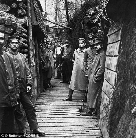Foto-Foto Fosil Tentara German World War I