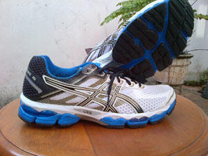 SEPATU RUNNING ASICS GEL CUMULUS 15 ORIGINAL MODEL TERBARU MURAH