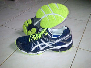 SEPATU RUNNING ASICS GEL CUMULUS 15 ORIGINAL MODEL TERBARU MURAH
