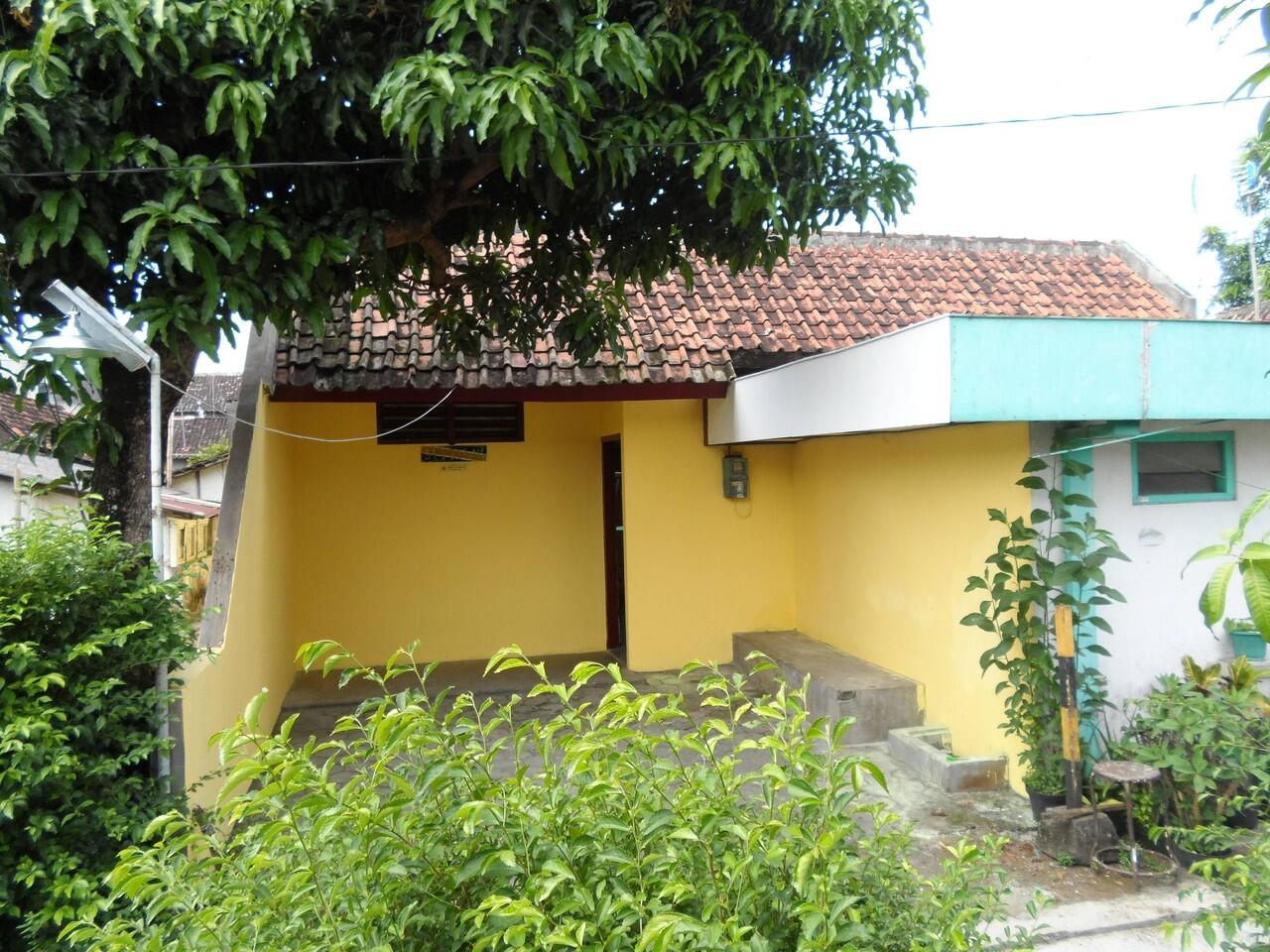 Terjual dijual RUMAH KOS  KOSAN  di JOGJA  dekat lingkungan 