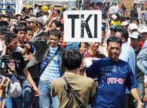 (miris banget gan) di deportasi dari malaysia tapi gak tau alamatnya di indonesia