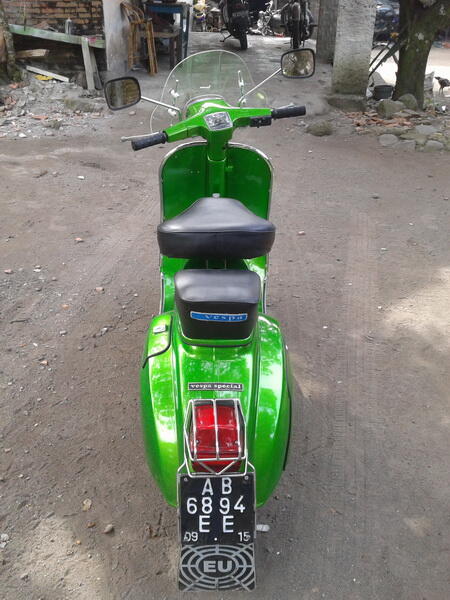Vespa Special 90cc tahun 1977