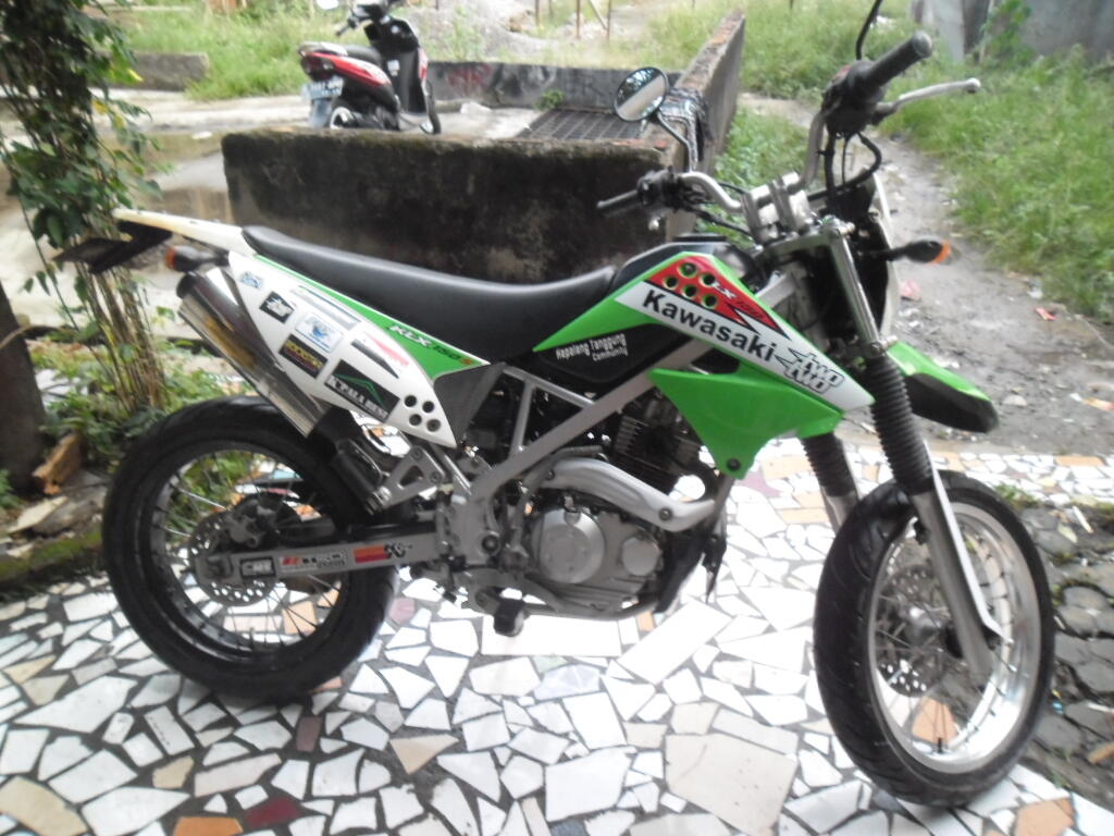 Motor Klx  Warna Ijo