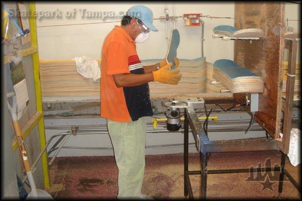 Sejarah Skateboard dan Proses Pembuatannya