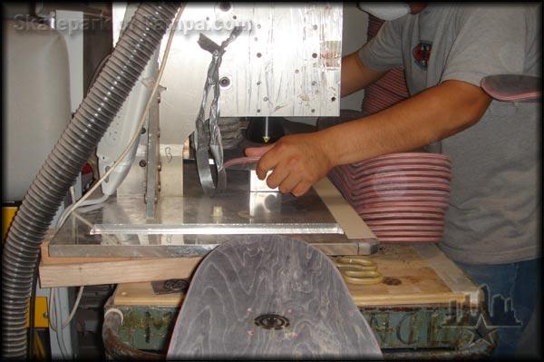 Sejarah Skateboard dan Proses Pembuatannya