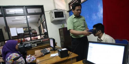 &#91;MIRIS!!&#93;Carut Marut Di Balik Proyek e-KTP!! 
