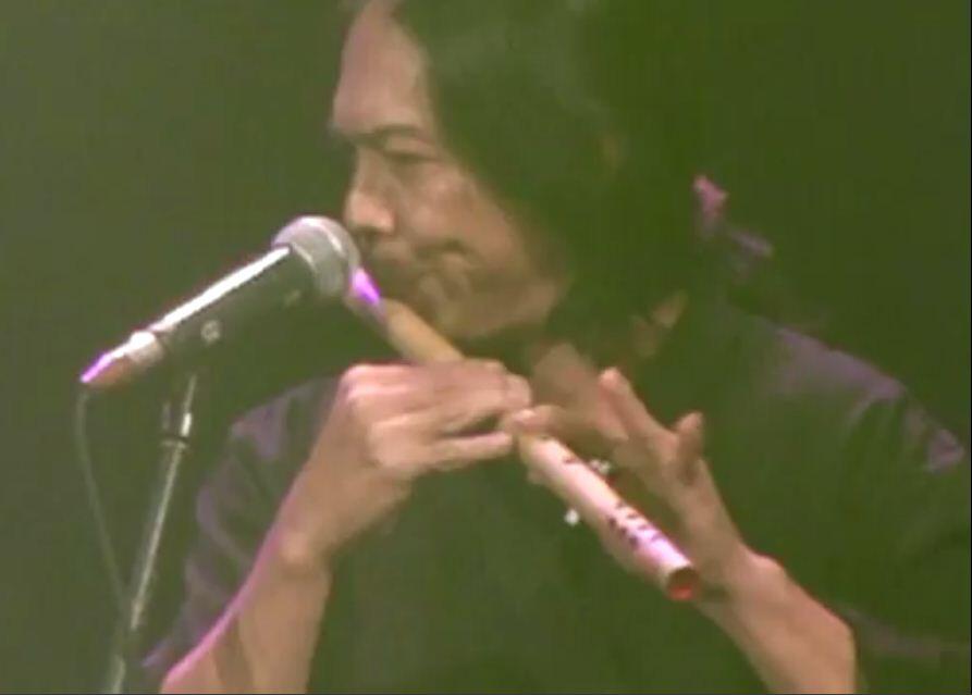 &#91;ASK&#93; Gan, Ada yang Tahu Siapa Nama Musisi Ini??