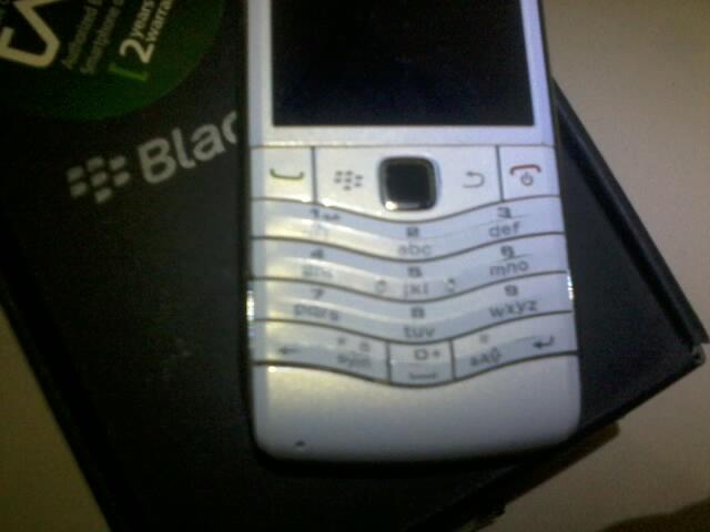 Blackberry Pearl 9105 3G Putih Masih Segel Tam Murah
