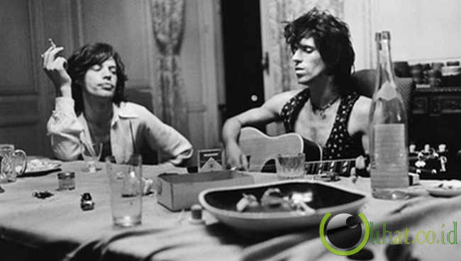 5 Lagu Populer di Dunia dengan Lirik tentang Kokain