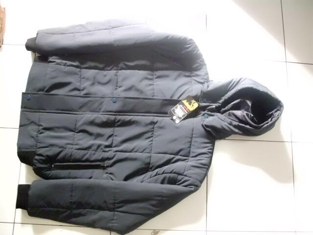 # jaket parasut tebal #