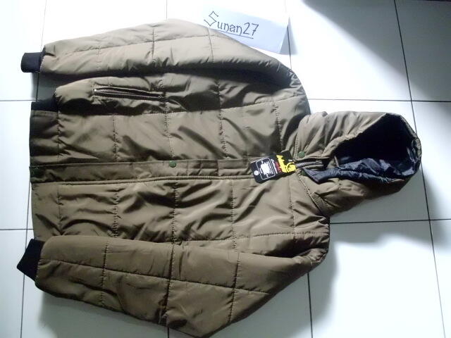 # jaket parasut tebal #