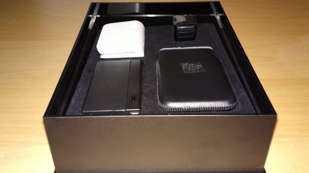 Blackberry Z 10 -iPhone 5 64 GB harga murah & bergaransi 1 thun
