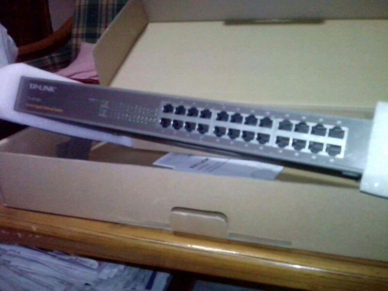 jual switch hub 24-port gigabit tplink (bogor)