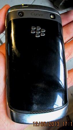 WTS BlackBerry Apollo hitam murah garansi panjang di Bandung