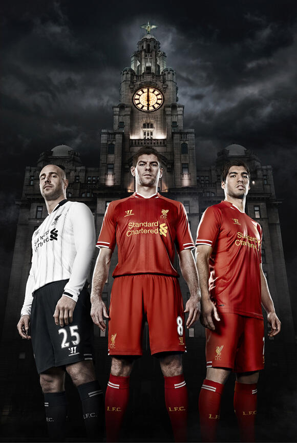 Detail Jersey: Liverpool Home 2013/2014