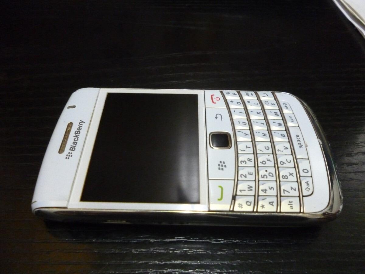 Blackberry Bold 9780 / Onyx 2 White/Putih