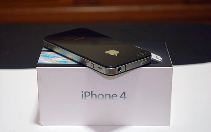 iPhone 4 16GB Black | GSM | FU | Fullset & Mulus | 2nd | JOGJA